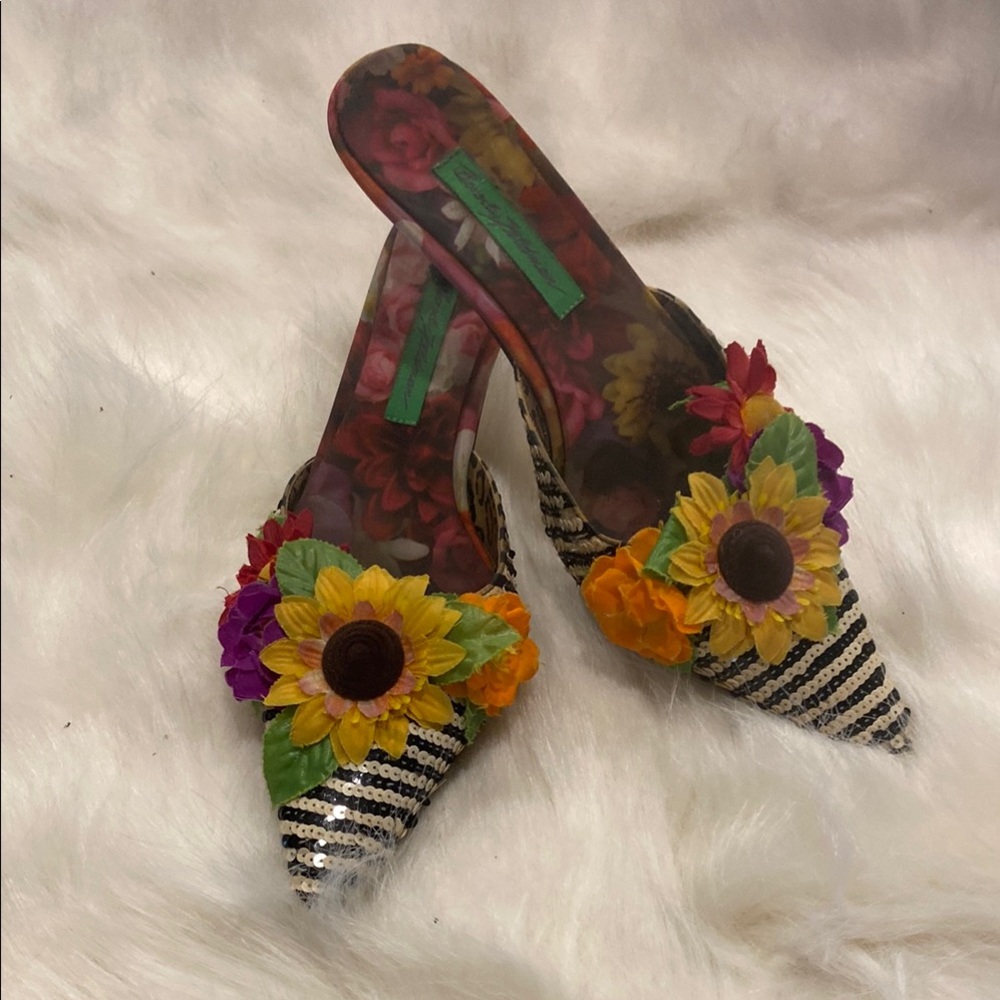 Beverly Feldman Black and White Heels with Striking Design